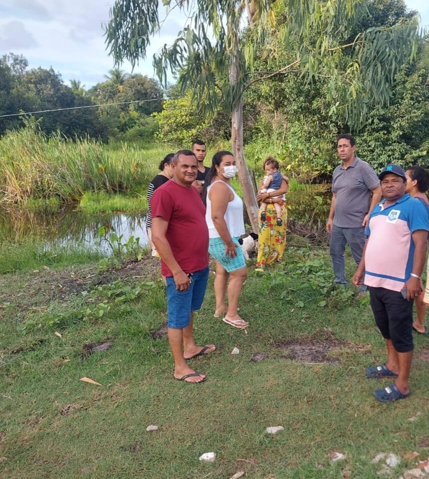 LÉO BANDEIRA VISITA BAIRROS DE LUCENA E GARANTE BUSCAR SOLUÇÕES PARA PROBLEMAS